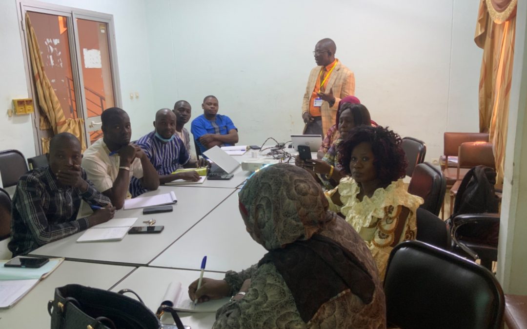 Promotion du civisme fiscal au Burkina Faso : la DGI outille l’Association des professionnels de l’encadrement de la vie scolaire