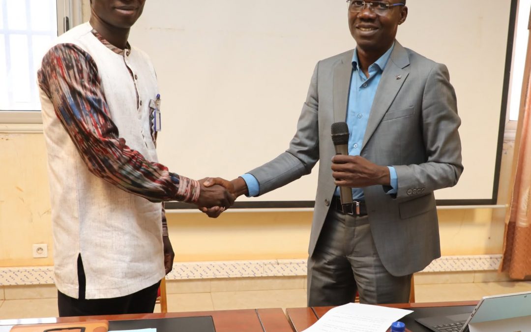 𝐃𝐢𝐫𝐞𝐜𝐭𝐢𝐨𝐧 𝐝𝐞𝐬 𝐦𝐨𝐲𝐞𝐧𝐧𝐞𝐬 𝐞𝐧𝐭𝐫𝐞𝐩𝐫𝐢𝐬𝐞𝐬 𝐝𝐮 𝐂𝐞𝐧𝐭𝐫𝐞 𝐈𝐈 : 𝐄𝐦𝐦𝐚𝐧𝐮𝐞𝐥 𝐆𝐔𝐈𝐀𝐓𝐈𝐍 𝐚𝐮𝐱 𝐜𝐨𝐦𝐦𝐚𝐧𝐝𝐞𝐬